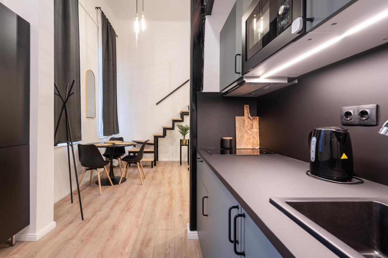 D24 - Historic Quarter Design Loft - Best Location By Bqa Budapest Esterno foto