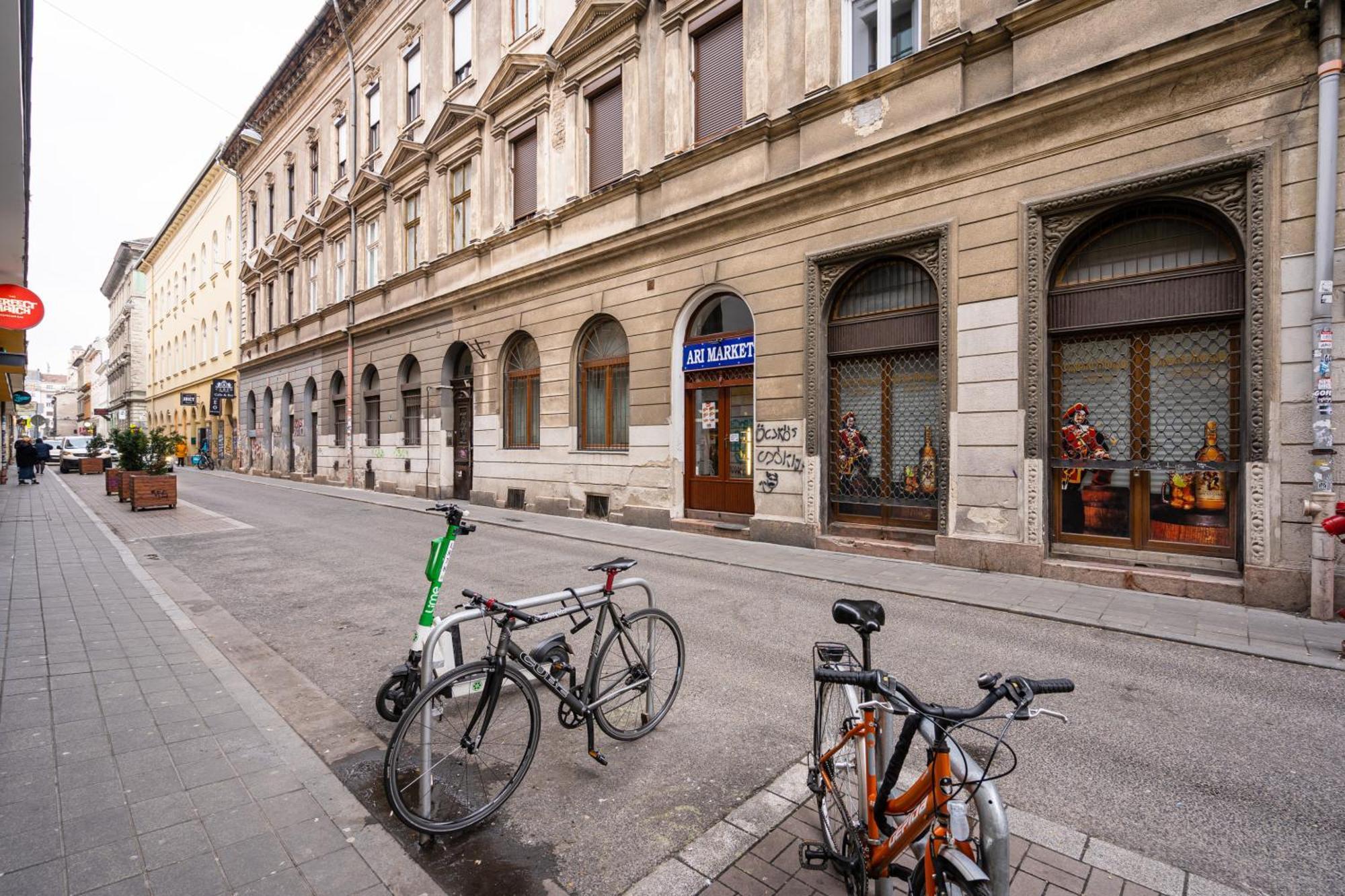 D24 - Historic Quarter Design Loft - Best Location By Bqa Budapest Esterno foto